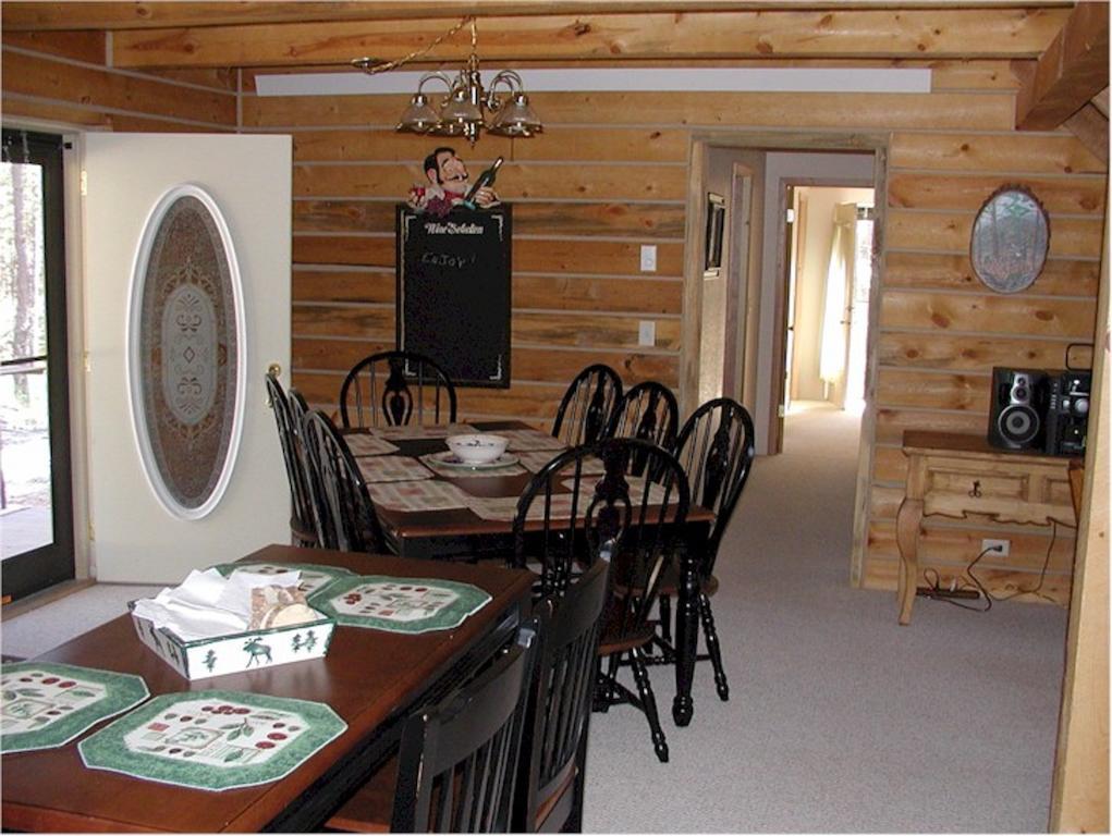 Comanche Lodge Custer Rum bild