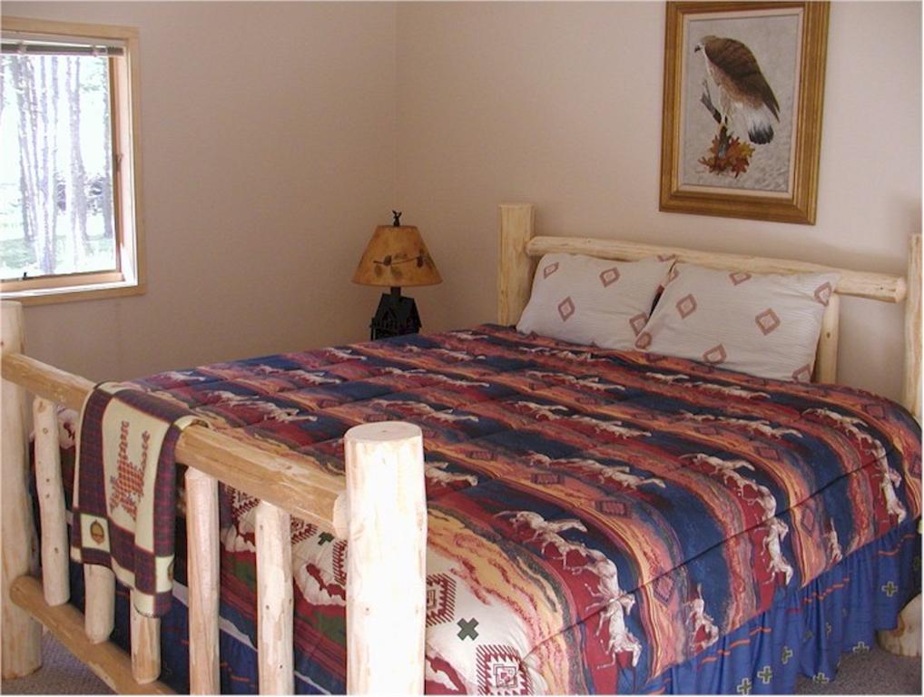 Comanche Lodge Custer Rum bild
